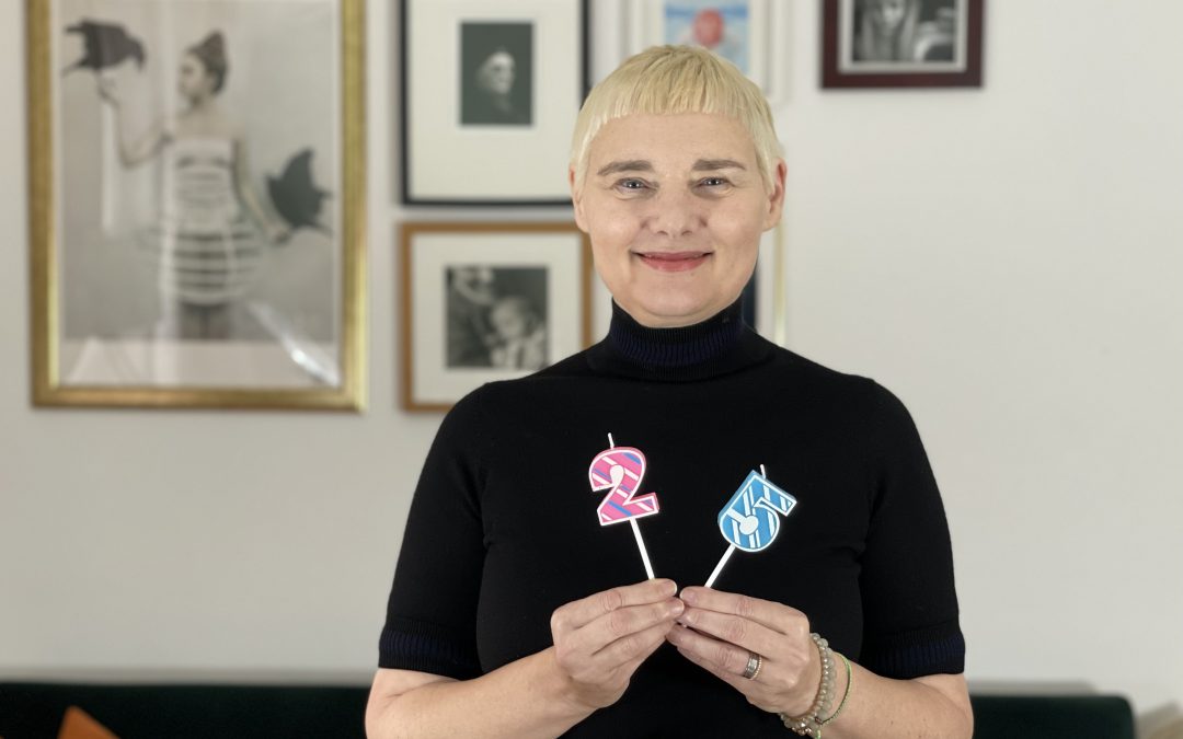 Unternehmerin Ulrike Zecher feiert ihr 25-jähriges Jubiläum.